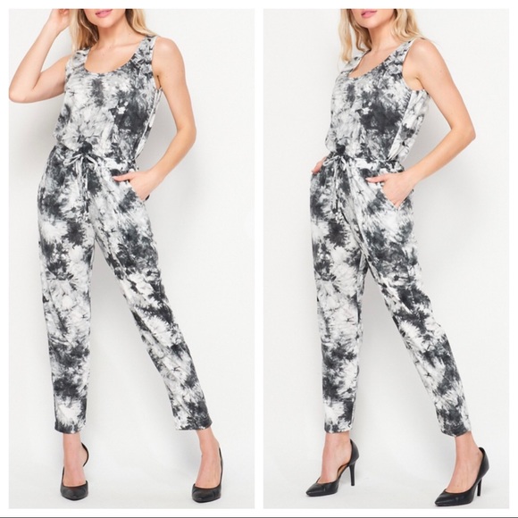 #01 ✨BLOW OUT SALE✨Sleeveless Tie Dye tie waist side pockets jumpsuit - Picture 3 of 6